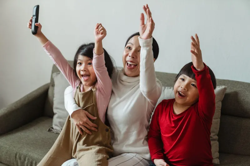 Keeping the Family Stream Alive: How Residential Proxies Outsmart Netflix's Location Crackdown